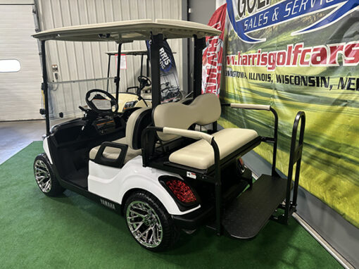 2019 Glacier White with Chrome Wheels